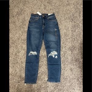 AE Stretch Mom Jeans -NWT!